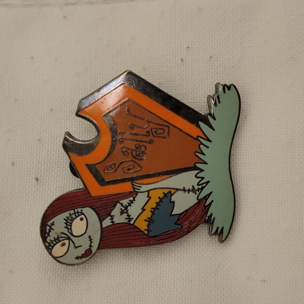 2002 Vintage Nightmare Before Christmas Sally Pin